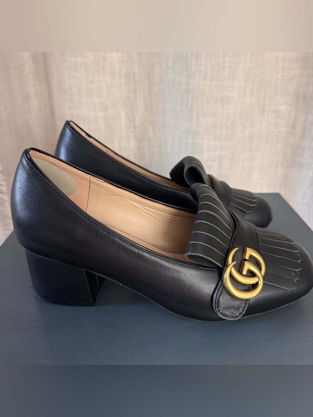 Gucci Marmont black leather low heels size 8 gold G black fringe - Picture 4 of 11